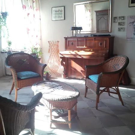 Le Prieure Guest house 4*